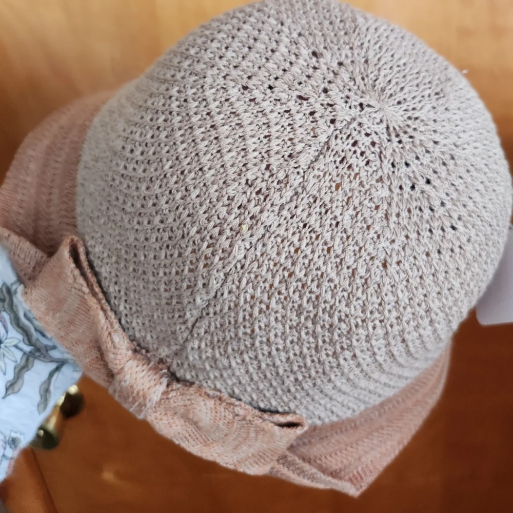 Elegant Sun Hat with Bow - Picture 6 of 8